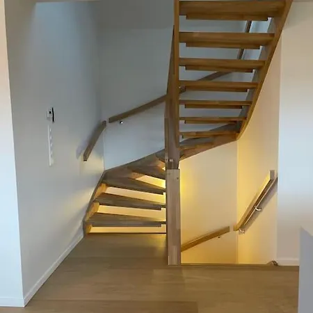 Dom wakacyjny Moderne Arkitekttegnet Hus Naert Sentrum, Ons *