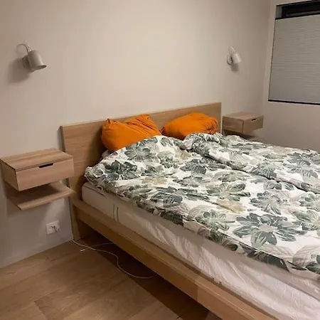 Nyaraló Moderne Arkitekttegnet Hus Naert Sentrum, Ons